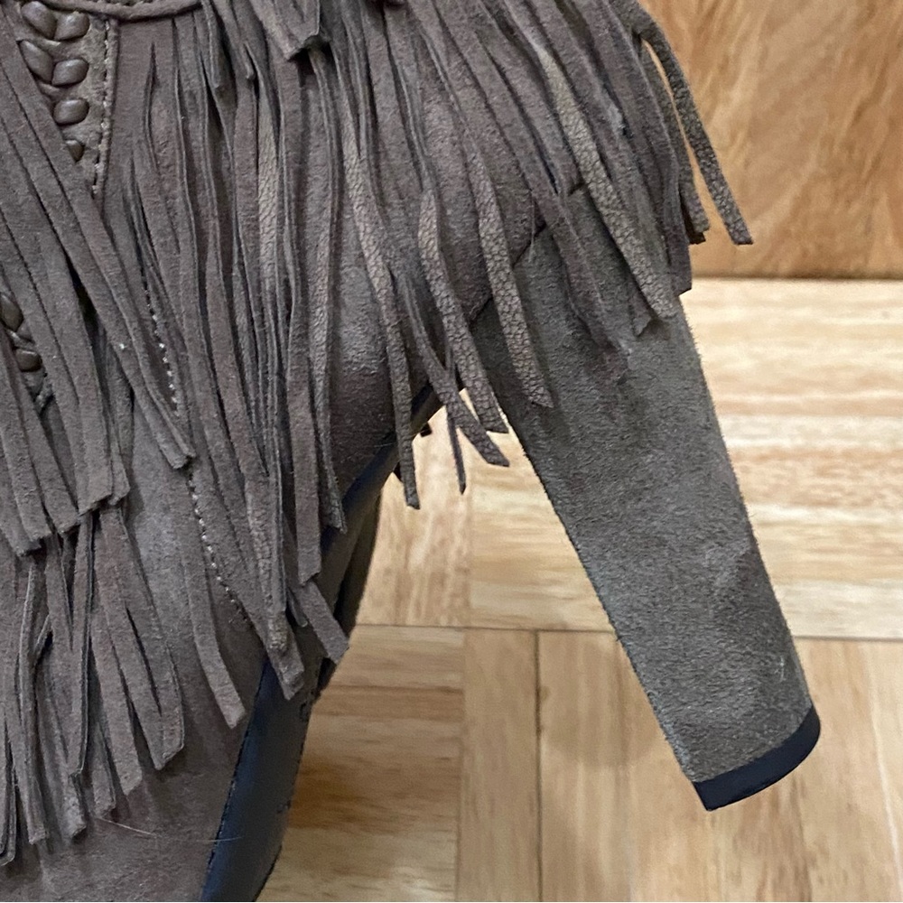 SAM EDELMAN “Kaleb” Taupe Fringe Suede Leather Ankle Booties Size 8.5 - Picture 13 of 16